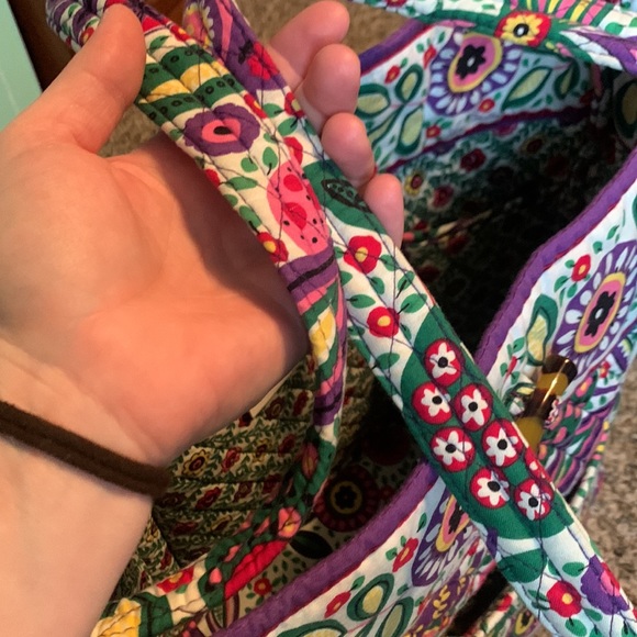 Like new Viva la Vera large tote - Picture 3 of 5